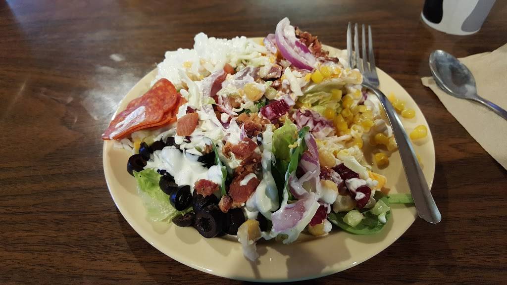 Pizza Chalet & Johnnies Broasted Chicken | restaurant | 34299 Yucaipa Blvd, Yucaipa, CA 92399, USA | 9097975176 OR +1 909-797-5176