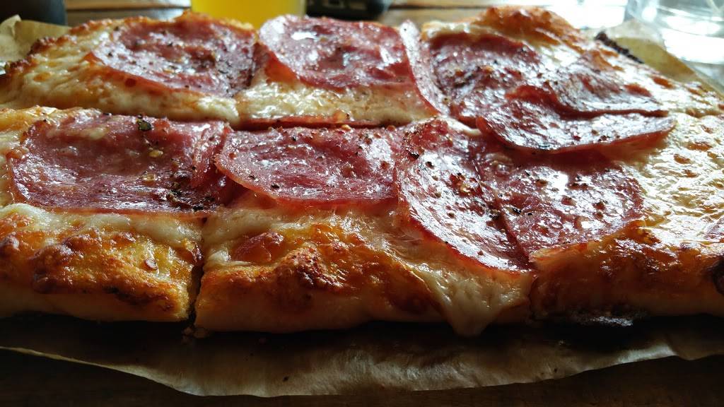 Half Full | restaurant | 125 2nd St, Lewes, DE 19958, USA | 3026458877 OR +1 302-645-8877