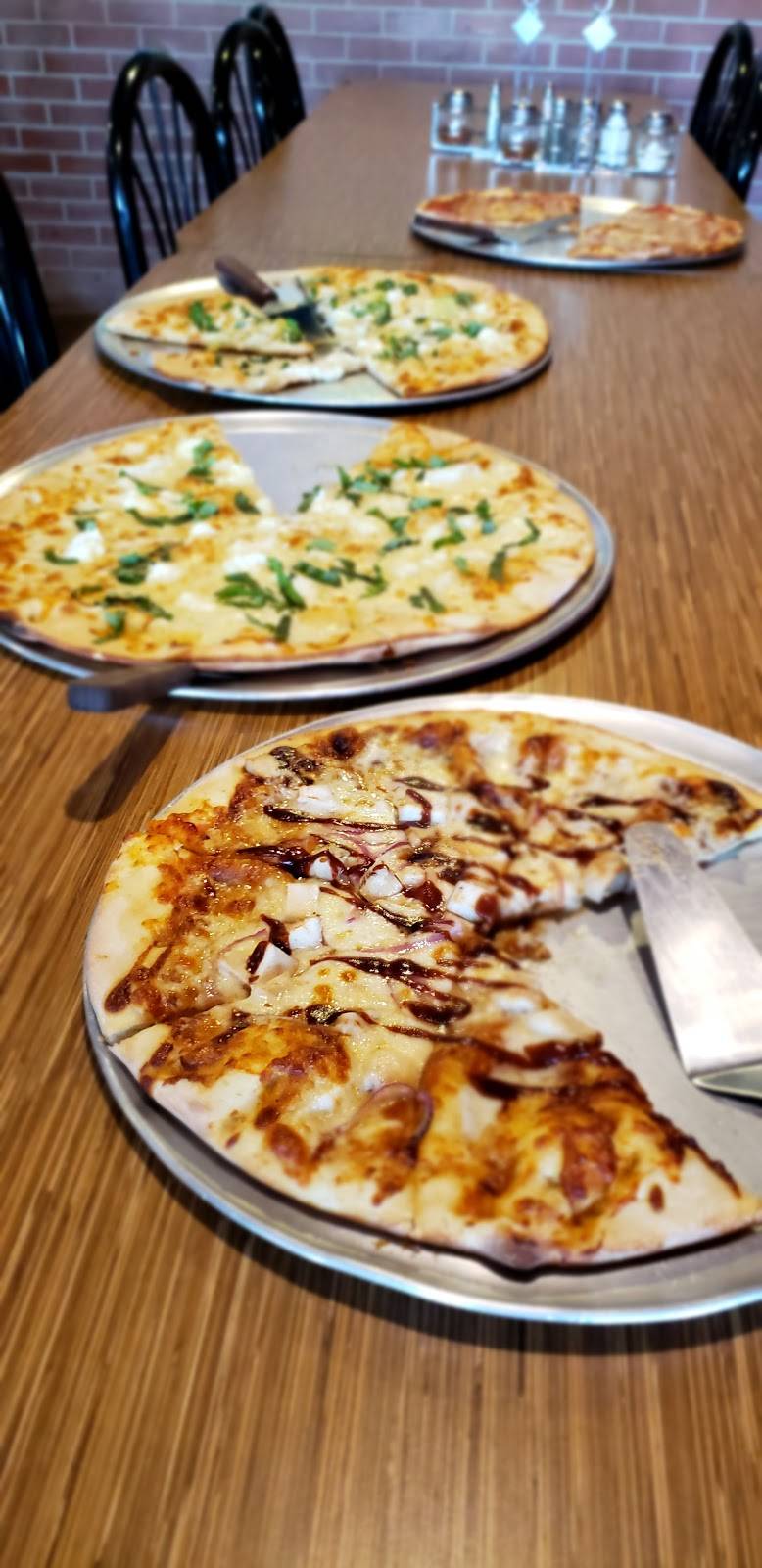 Station Pizza | restaurant | 1531 W Mission Rd, San Marcos, CA 92069, USA | 7608910100 OR +1 760-891-0100