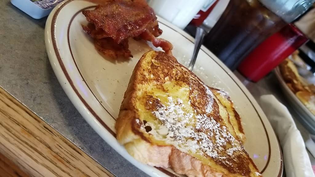 Chippers Grill | restaurant | 1733 N Bloomington St, Streator, IL 61364, USA | 8156735411 OR +1 815-673-5411