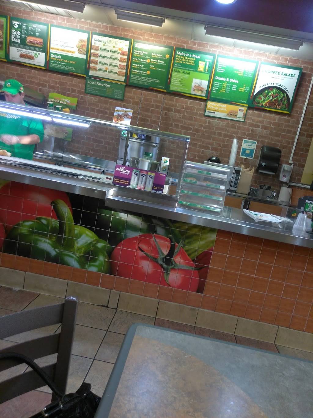 Subway | restaurant | Safeway Plaza, 5830 W Thunderbird Rd Suite B 2, Glendale, AZ 85306, USA | 6029424219 OR +1 602-942-4219