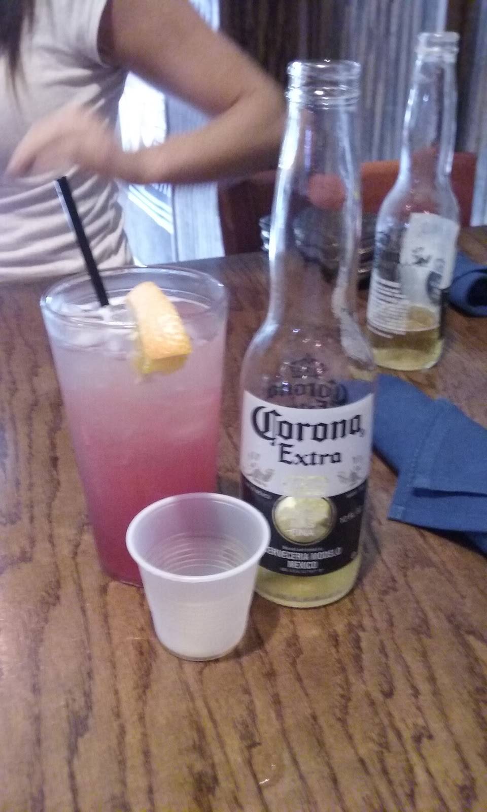 Mickeys Pub and Grill | restaurant | 435 William Hilton Pkwy #13, Hilton Head Island, SC 29926, USA | 8436899952 OR +1 843-689-9952