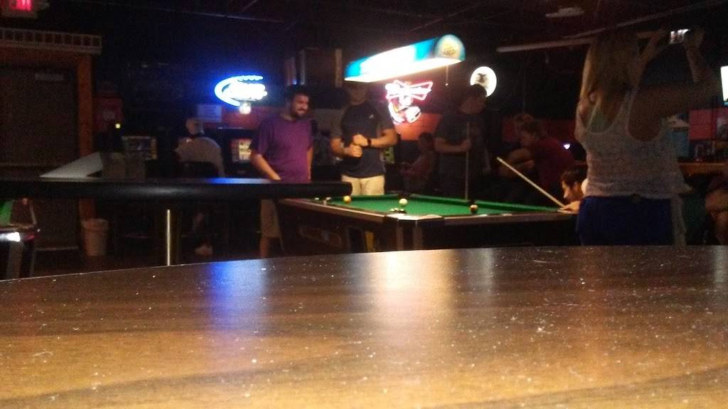 Huds Bar & Grill | restaurant | 2213 Gray Hwy, Macon, GA 31211, USA | 4783306046 OR +1 478-330-6046