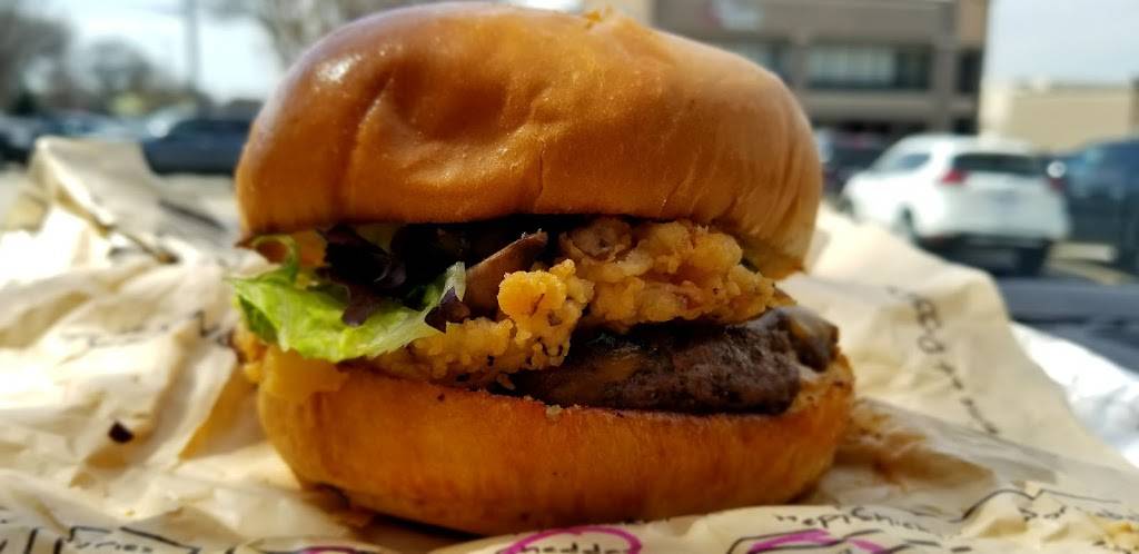 Dugg Burger | restaurant | 4701 W Park Blvd #110, Plano, TX 75093, USA | 9729643844 OR +1 972-964-3844