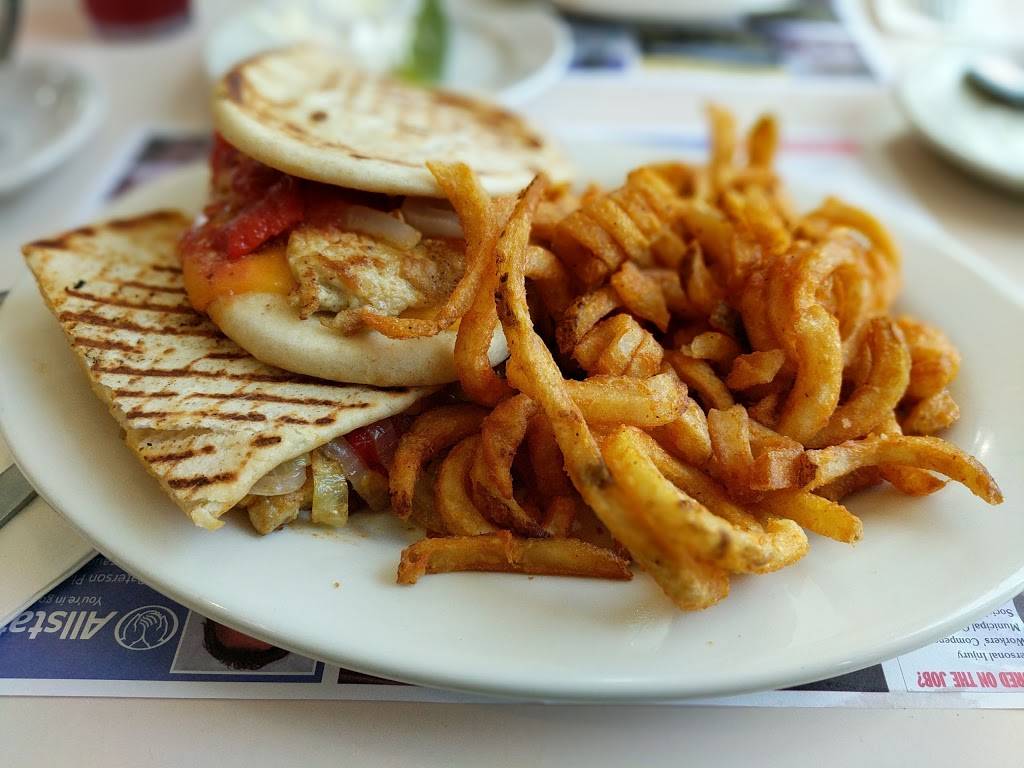 Legends Diner | restaurant | 130 County Ave, Secaucus, NJ 07094, USA | 2019741551 OR +1 201-974-1551