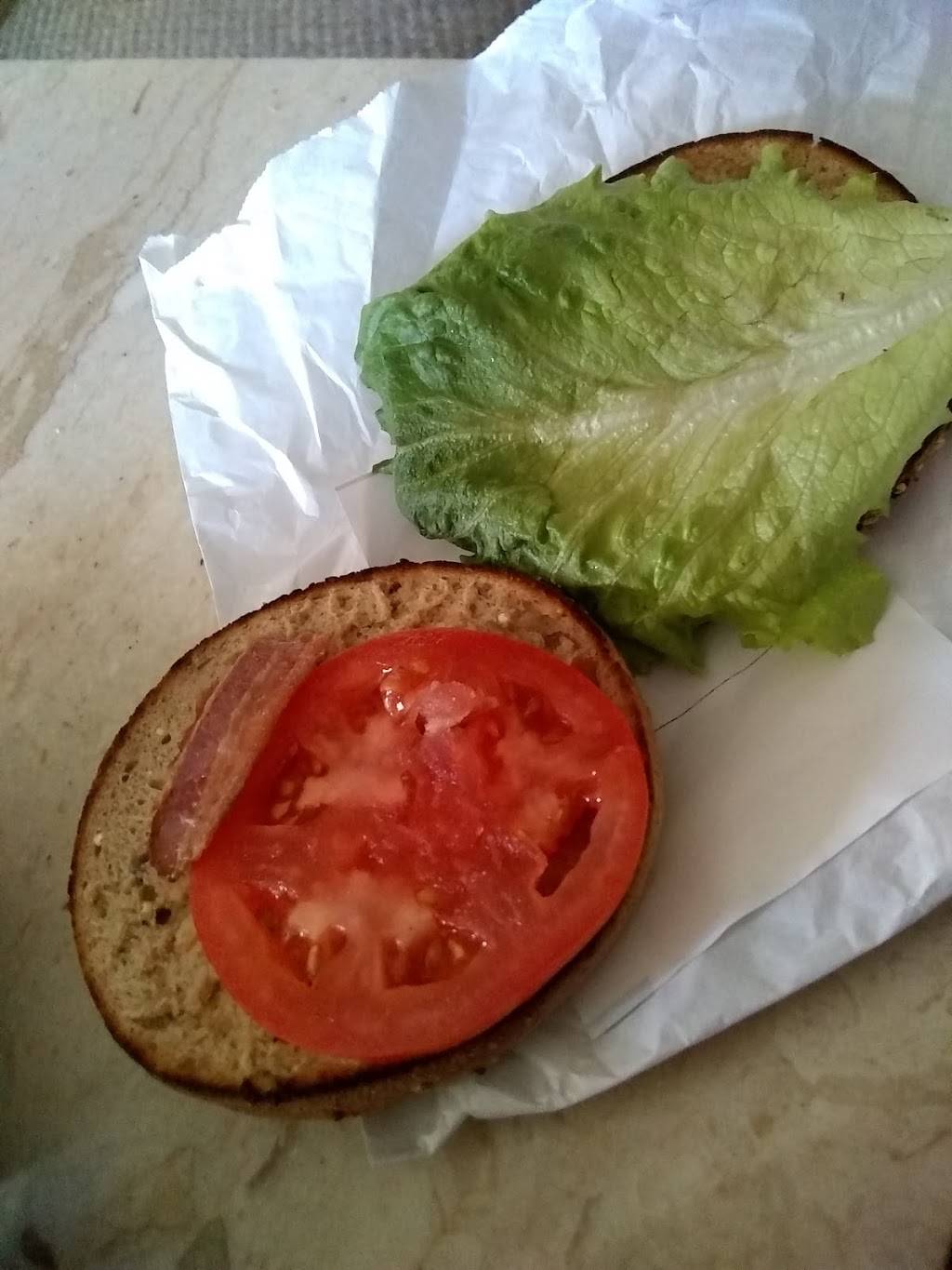 McDonalds | cafe | 45 Industrial Dr, Elmira, ON N3B 3B1, Canada | 5196698980 OR +1 519-669-8980