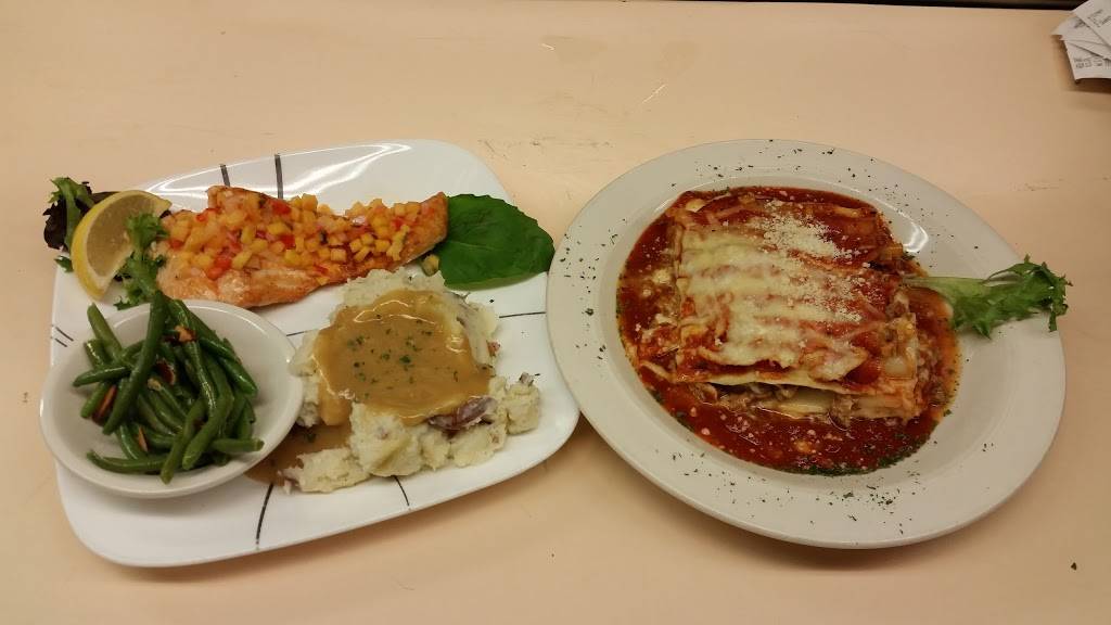 Carriage House Restaurant | restaurant | 660 Spring St, Winchendon, MA 01475, USA | 9782971089 OR +1 978-297-1089