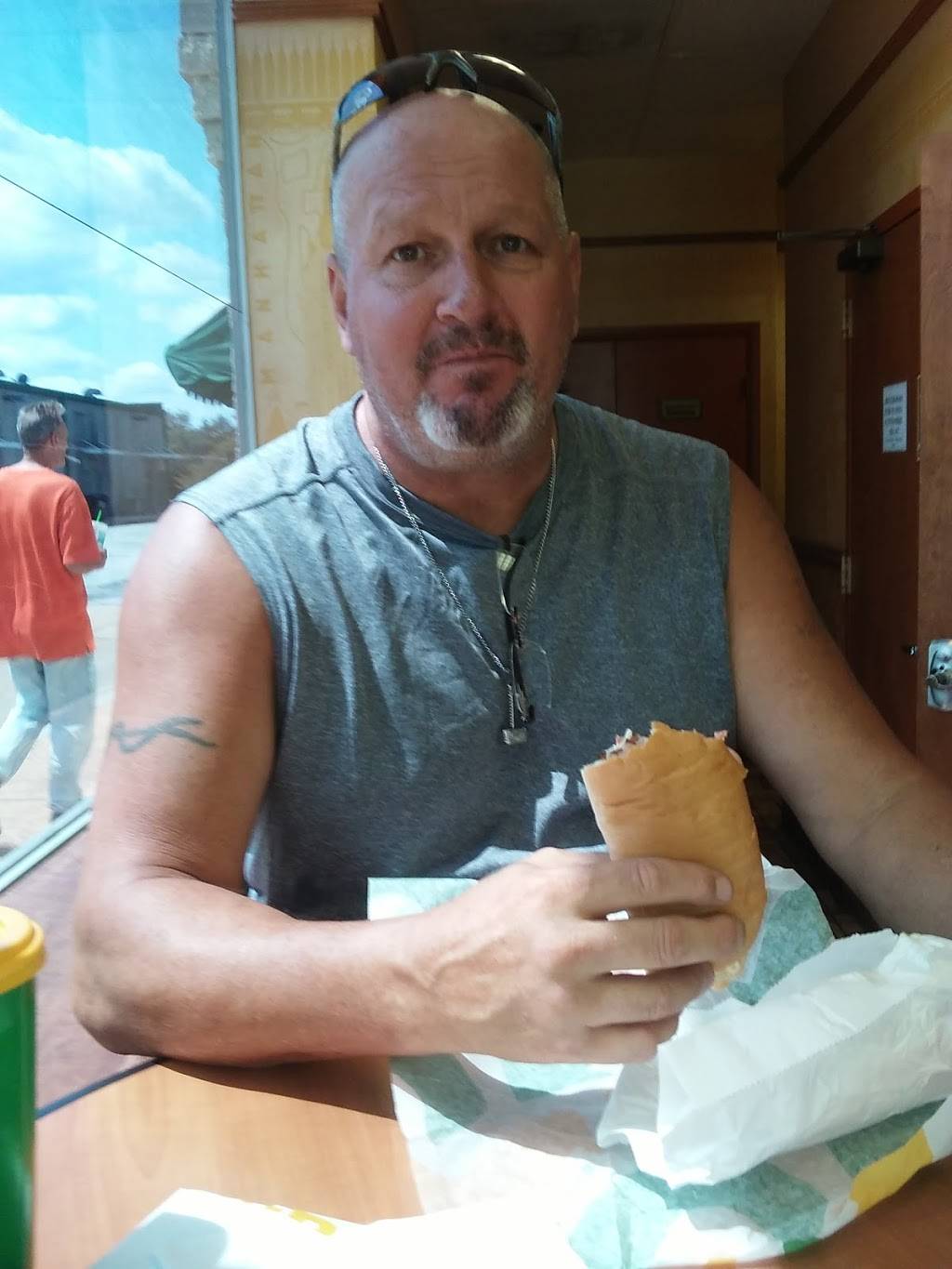 Subway Restaurants | restaurant | 5638 Ritchie Hwy, Brooklyn Park, MD 21225, USA | 4103540088 OR +1 410-354-0088