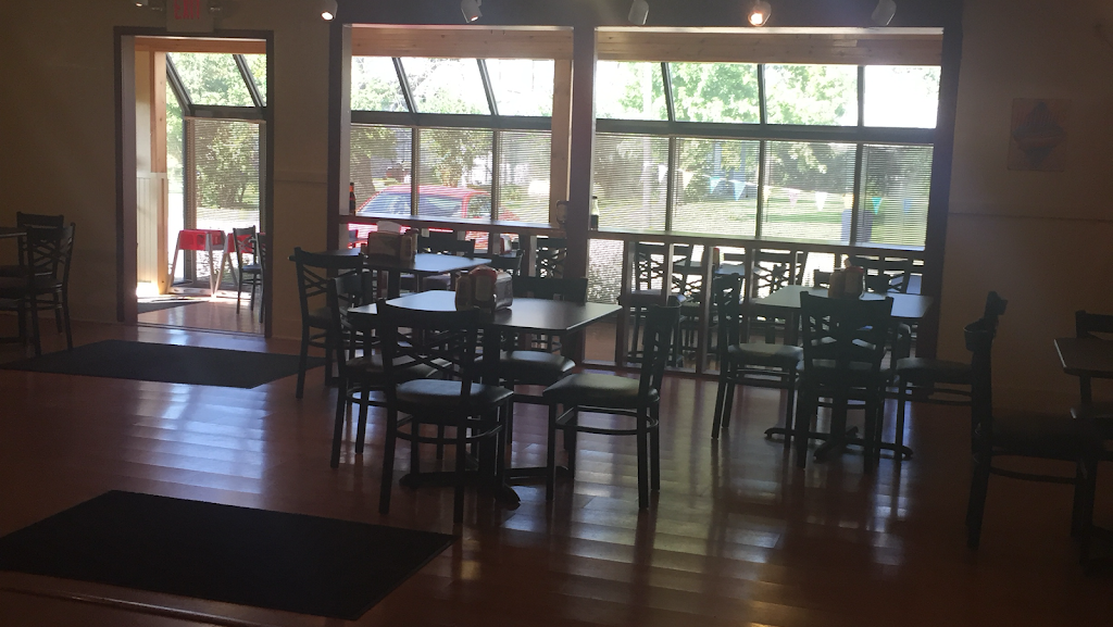 Crazy Dogs Grill | restaurant | 1720 N Bridge St, Chillicothe, OH 45601, USA | 7408516430 OR +1 740-851-6430