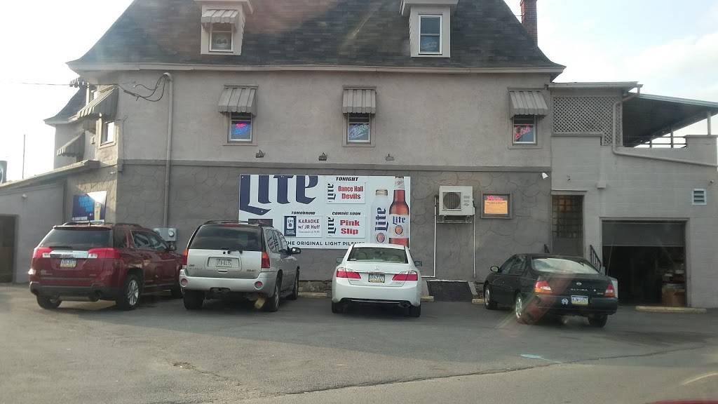 The V Spot Bar | restaurant | 906 Providence Rd, Scranton, PA 18508, USA | 5709637888 OR +1 570-963-7888