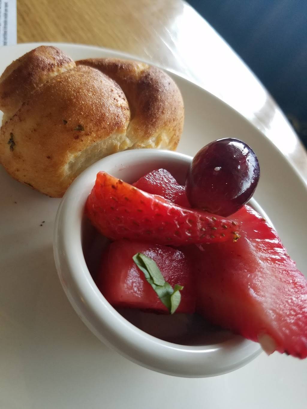 BJs Restaurant & Brewhouse | restaurant | 2609 S Stemmons Fwy, Lewisville, TX 75067, USA | 9724599700 OR +1 972-459-9700