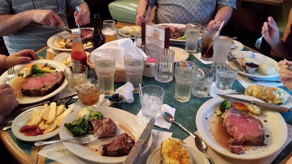 Big Foot Inn Restaurant | restaurant | 11508 US-14, Harvard, IL 60033, USA | 8159434740 OR +1 815-943-4740