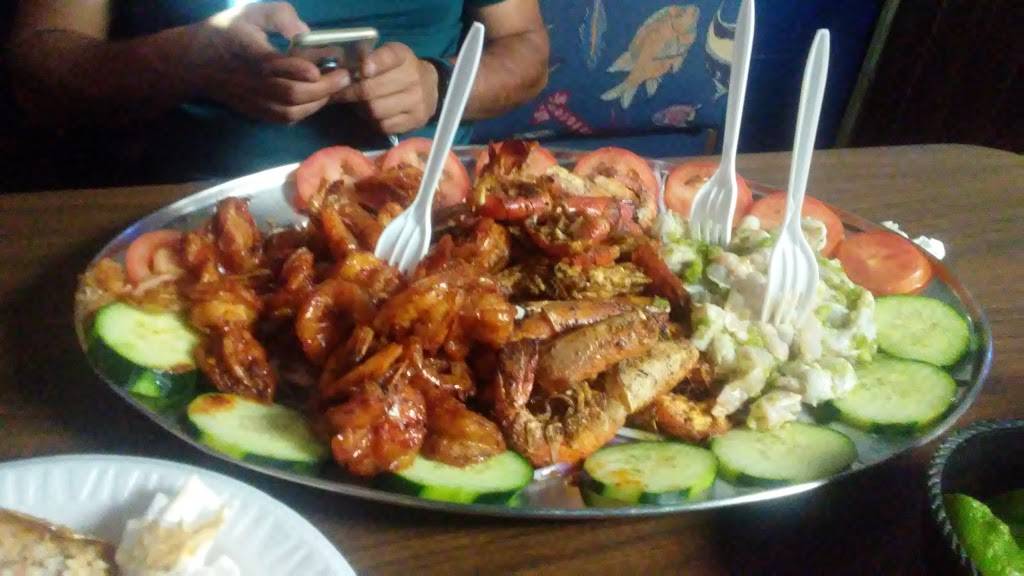 Las Islitas | restaurant | 7240 24th St, Sacramento, CA 95822, USA | 9164216271 OR +1 916-421-6271