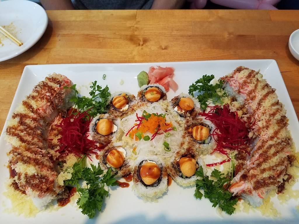 Minami Sushi | restaurant | 716 S Barrington Rd, Streamwood, IL 60107, USA | 6308306463 OR +1 630-830-6463