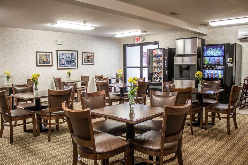 Comfort Inn & Suites | restaurant | 840 Sean St, Fremont, OH 43420, USA | 4193559300 OR +1 419-355-9300