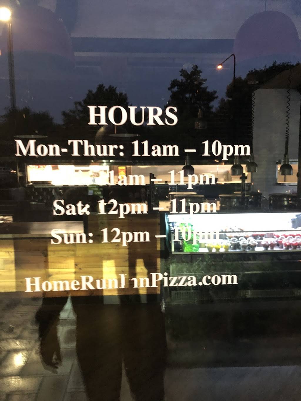 Home Run Inn Pizza | restaurant | 3401 S Martin Luther King Dr, Chicago, IL 60616, USA | 7734929696 OR +1 773-492-9696