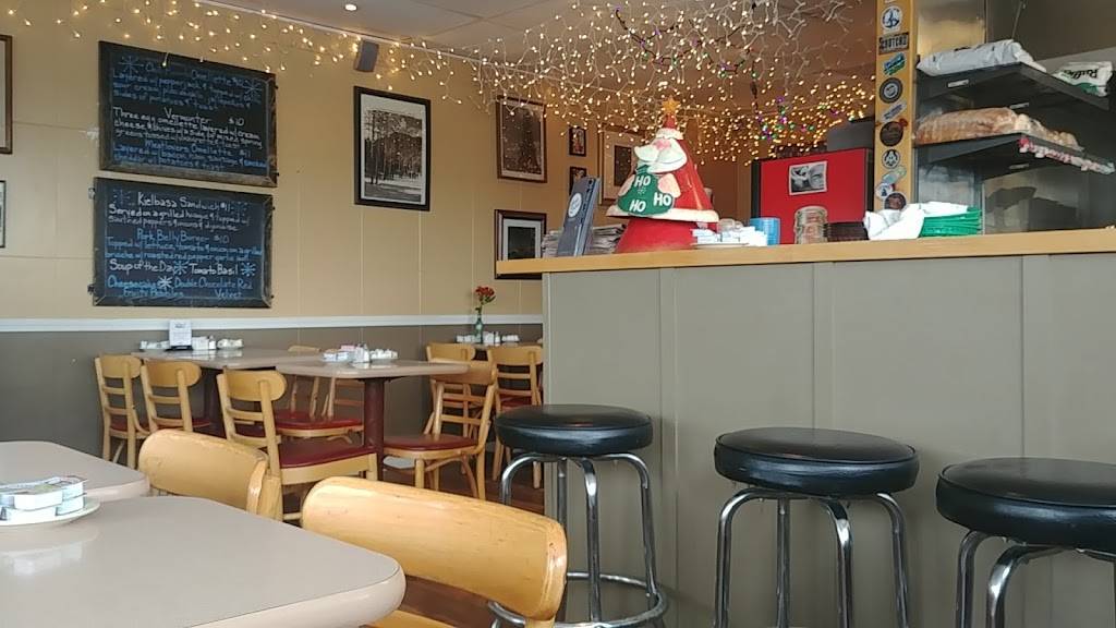 Gregs Grill | restaurant | 4144, 3243 W Sylvania Ave, Toledo, OH 43613, USA | 4192140722 OR +1 419-214-0722