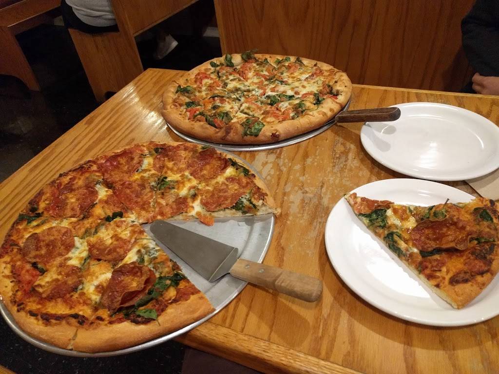 Hillside Pizza | restaurant | 77 Church St, Bernardston, MA 01337, USA | 4136480500 OR +1 413-648-0500