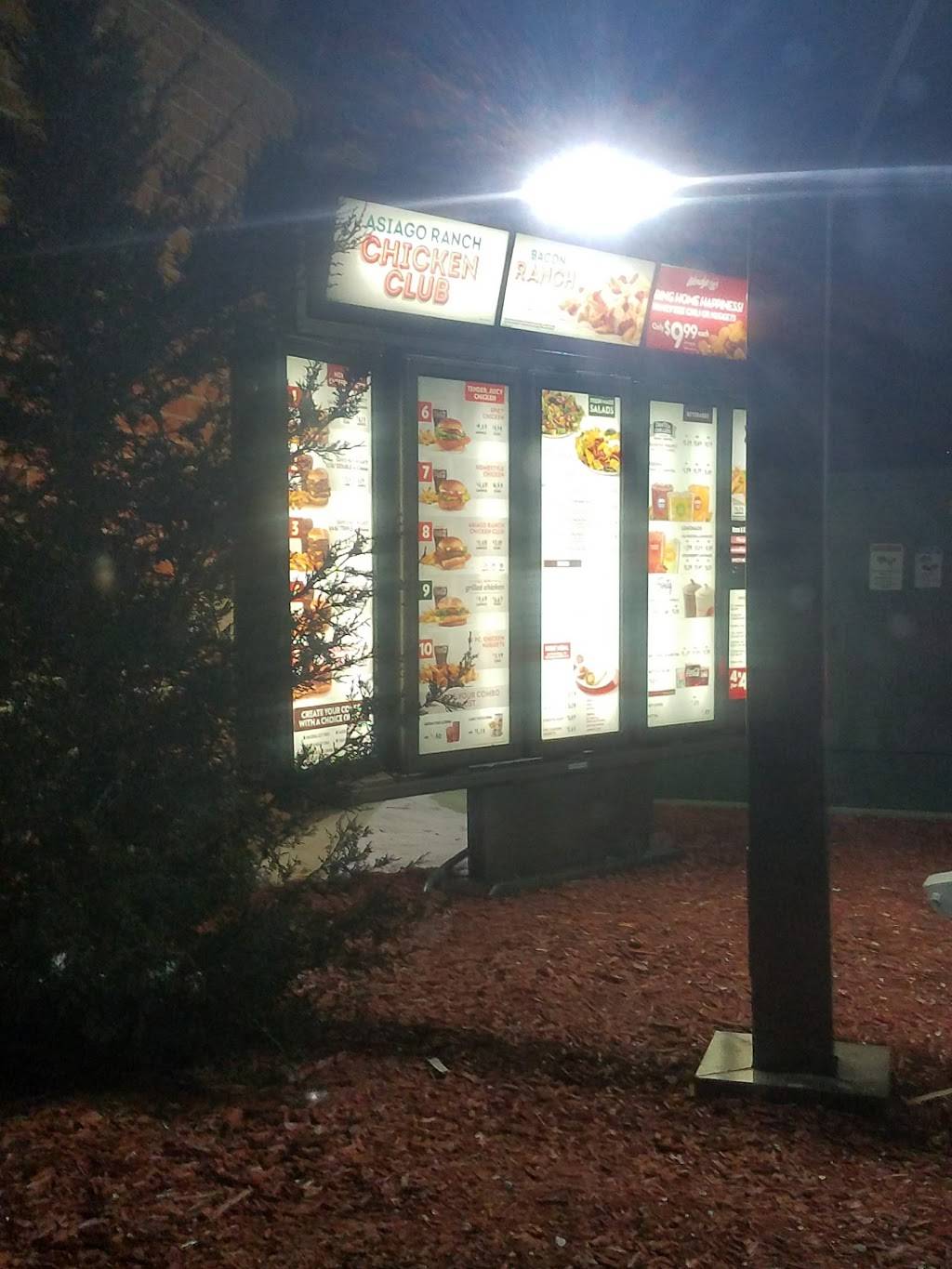 Wendys | restaurant | 7940 S Howell Ave, Oak Creek, WI 53154, USA | 4147669977 OR +1 414-766-9977