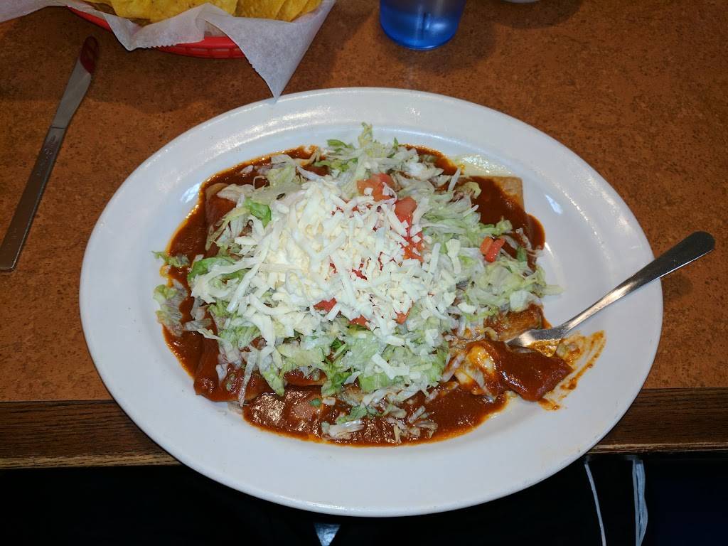 Rancho Nuevo | restaurant | 811 N Main St, Canton, IL 61520, USA | 3096495255 OR +1 309-649-5255