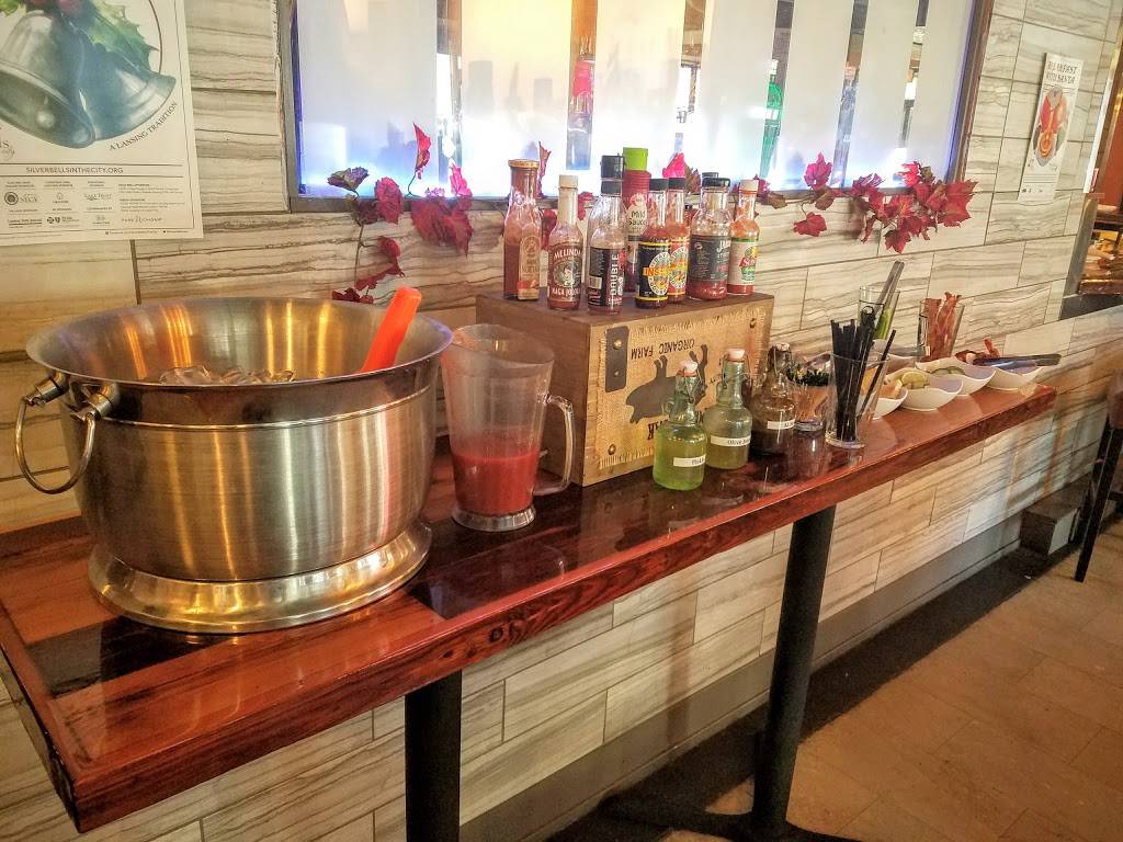 Tavern and Tap | restaurant | 101 S Washington Square, Lansing, MI 48933, USA | 5173745555 OR +1 517-374-5555