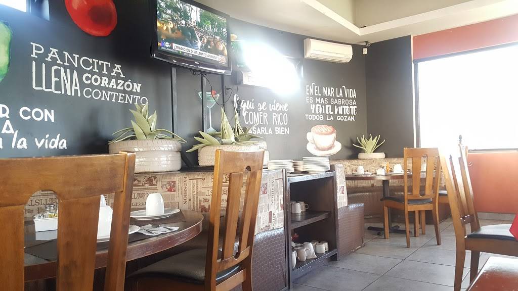 Santo Mitote Bistro Bar | restaurant | Macroplaza del Mar, Av. Dr. Pedro Loyola 612 local 58-59, Carlos Pacheco, Carlos Pacheco 8, 22830 Ensenada, B.C., Mexico | 016461732017 OR +52 646 173 2017