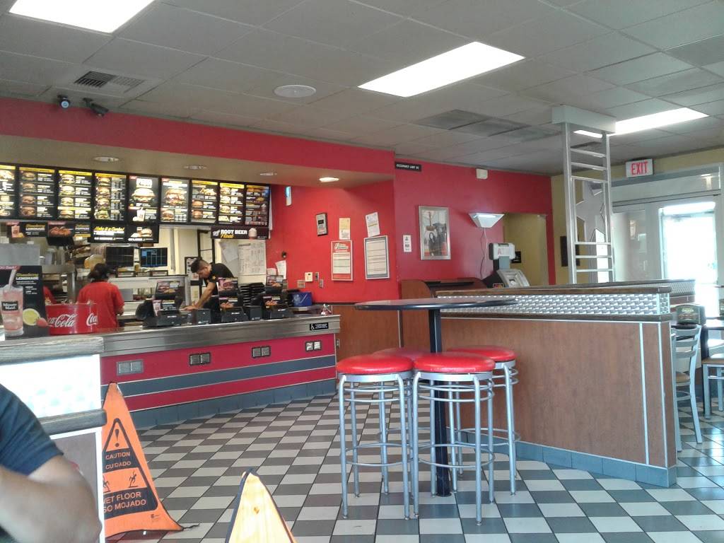 Carls Jr. / Green Burrito | restaurant | 4437 Howard Rd, Westley, CA 95387, USA | 2098943777 OR +1 209-894-3777