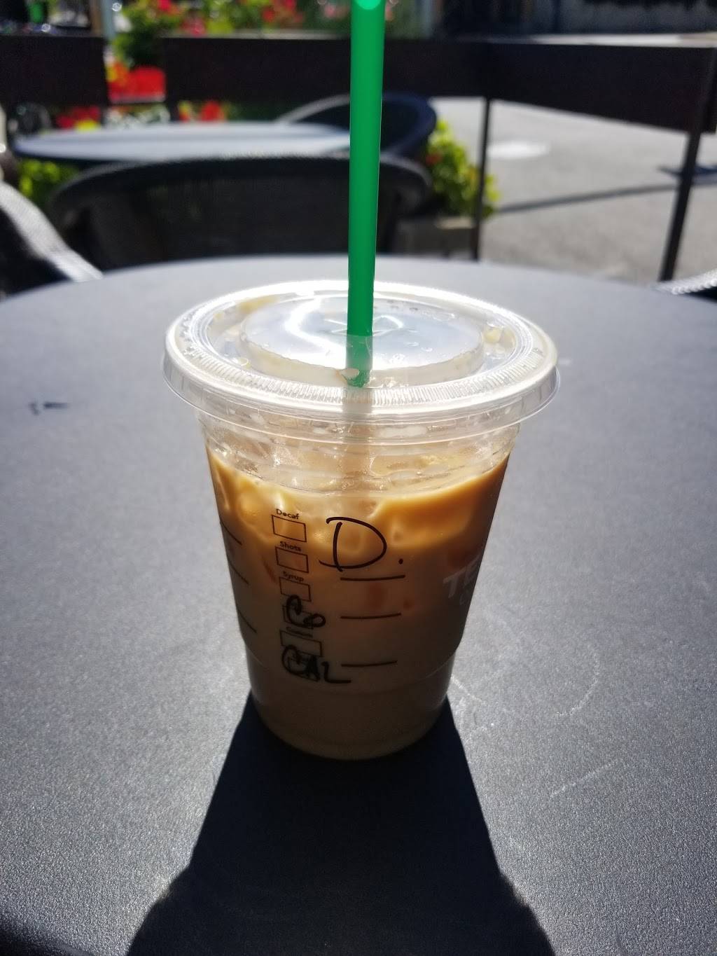 Starbucks | cafe | 1530 E 53rd St, Chicago, IL 60615, USA | 7733241241 OR +1 773-324-1241