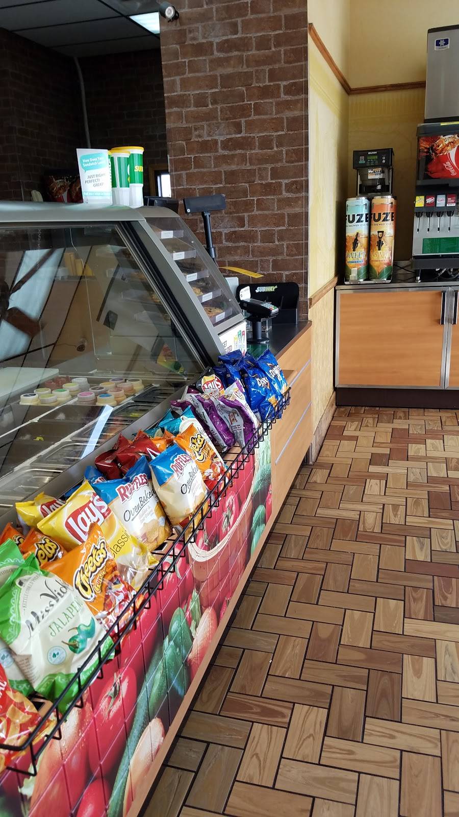 Subway Restaurants | restaurant | 6266 Cambridge Way, Plainfield, IN 46168, USA | 3178380373 OR +1 317-838-0373