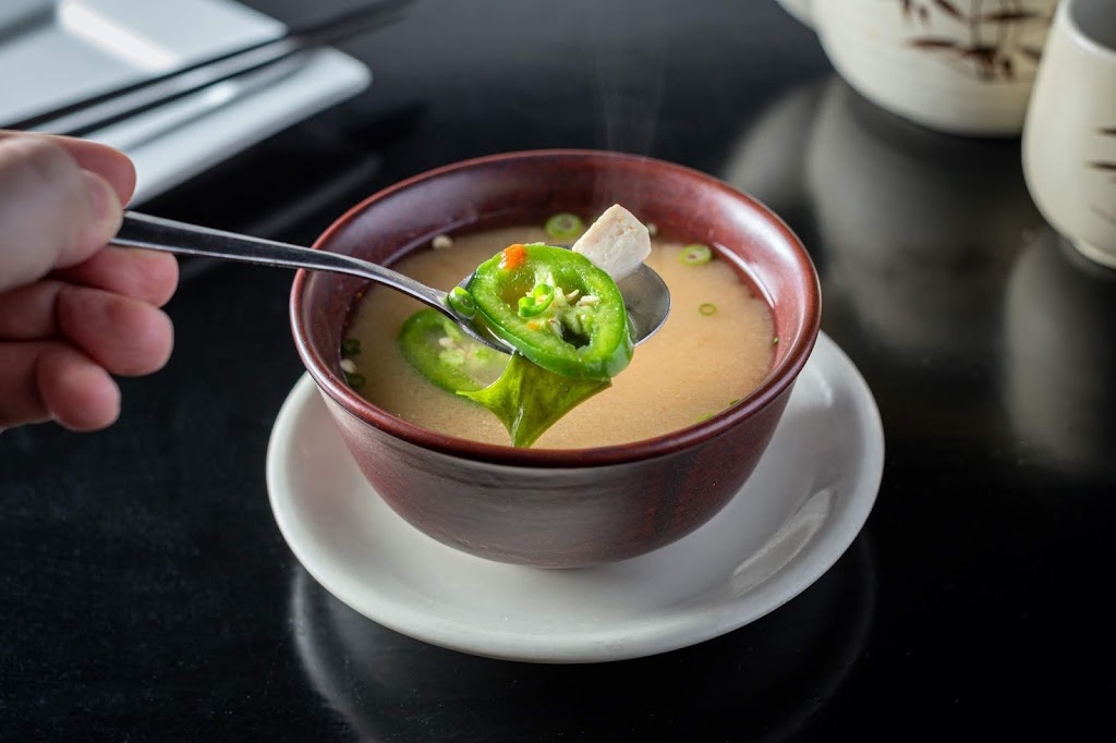 Big Bite Sushi | restaurant | 3811 N Ashland Ave, Chicago, IL 60613, USA | 7732449300 OR +1 773-244-9300