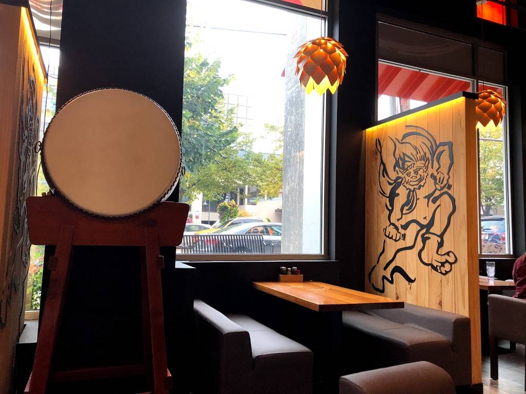 Kizuki Ramen & Izakaya | restaurant | 4203 SW Alaska St, Seattle, WA 98116, USA | 2065842998 OR +1 206-584-2998