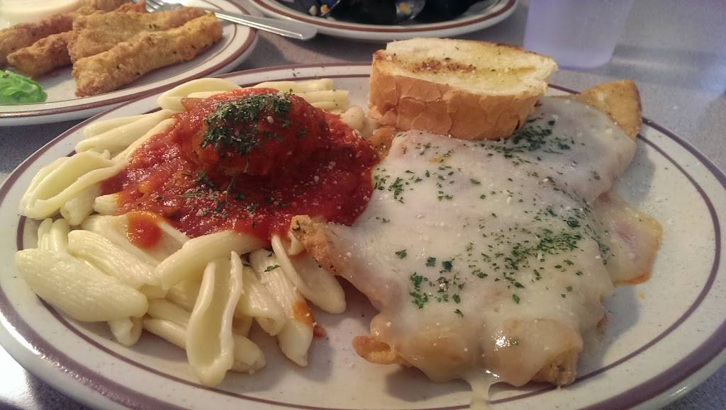 DiCillo Tavern | restaurant | 6088 Mayfield Rd, Mayfield Heights, OH 44124, USA | 4404422755 OR +1 440-442-2755