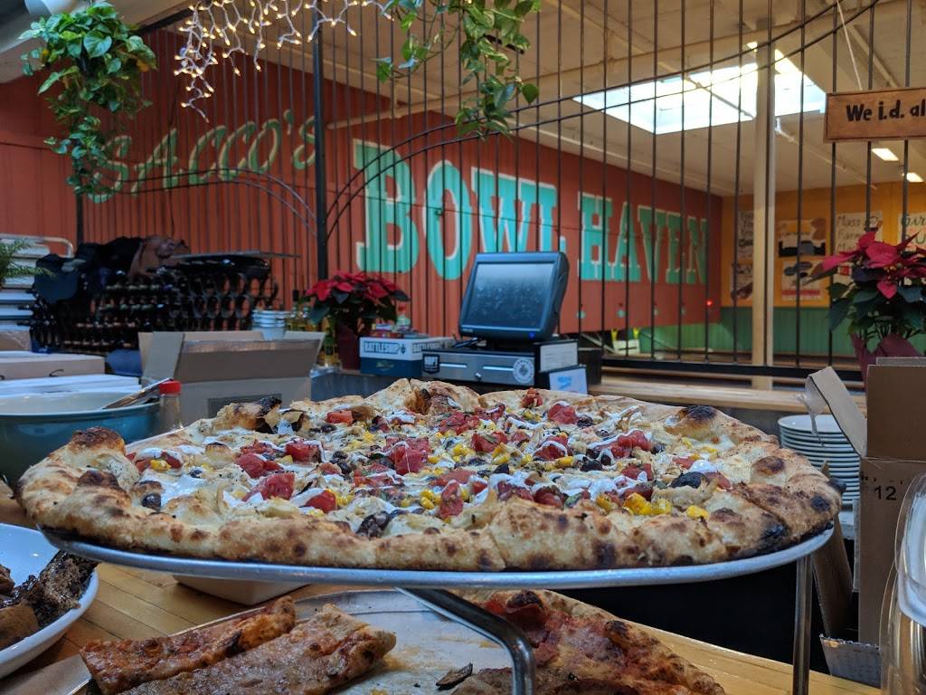 Saccos Bowl Haven | restaurant | 2823, 45 Day St, Somerville, MA 02144, USA | 6177760552 OR +1 617-776-0552