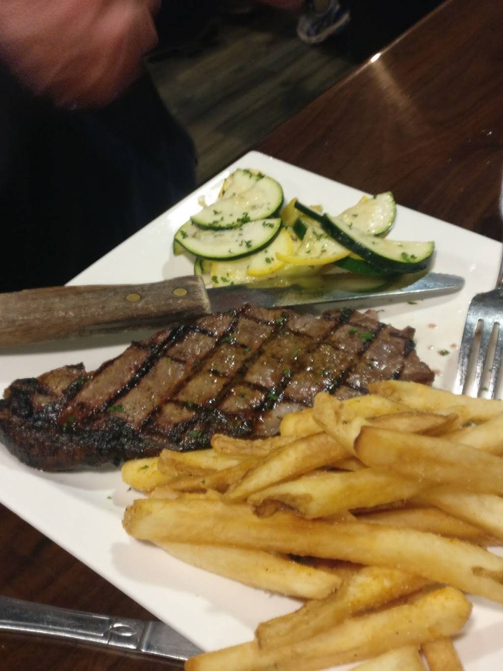 The Cove Restaurant | restaurant | 2633 Holden Beach Rd SW, Supply, NC 28462, USA | 9108462633 OR +1 910-846-2633