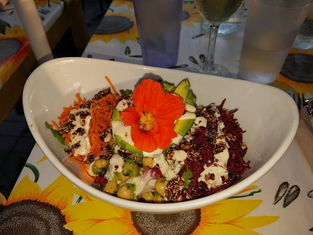 Island Cafe | restaurant | 20 Withrow St, Toronto, ON M5J 2C4, Canada | 4162036460 OR +1 416-203-6460