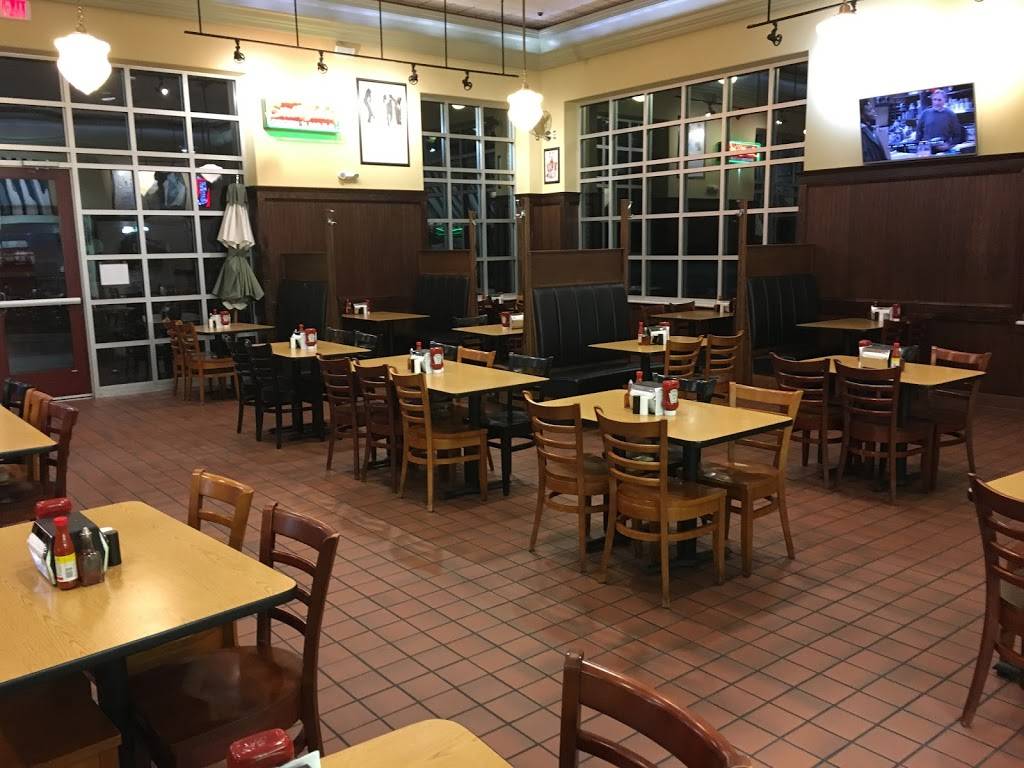 Smithfields Chicken N Bar-B-Q | restaurant | 4670 East Coast Ln, Shallotte, NC 28470, USA | 9107545522 OR +1 910-754-5522