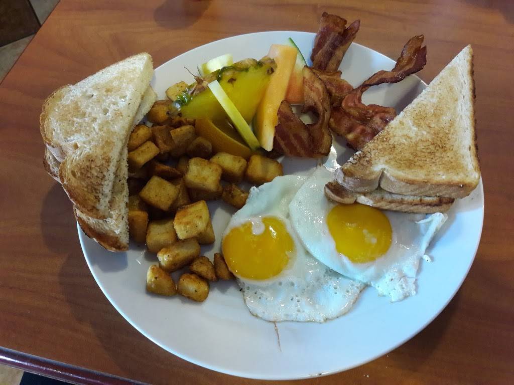 Bistro a LEnvers | restaurant | 3700 Rue du Campanile, Québec, QC G1X 4G6, Canada | 4186585599 OR +1 418-658-5599