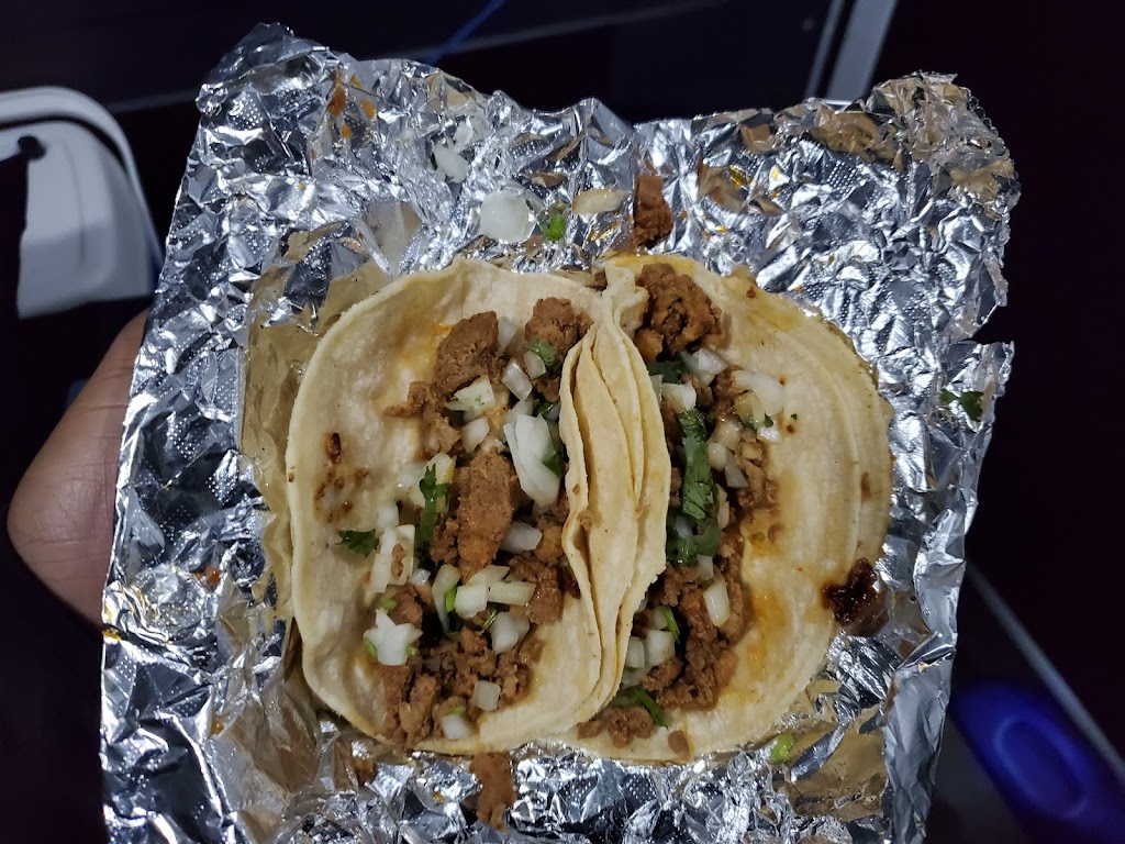 Speedy Tacos | restaurant | 1239-1269 Uniroyal Dr, Laredo, TX 78045, USA | 9563333590 OR +1 956-333-3590