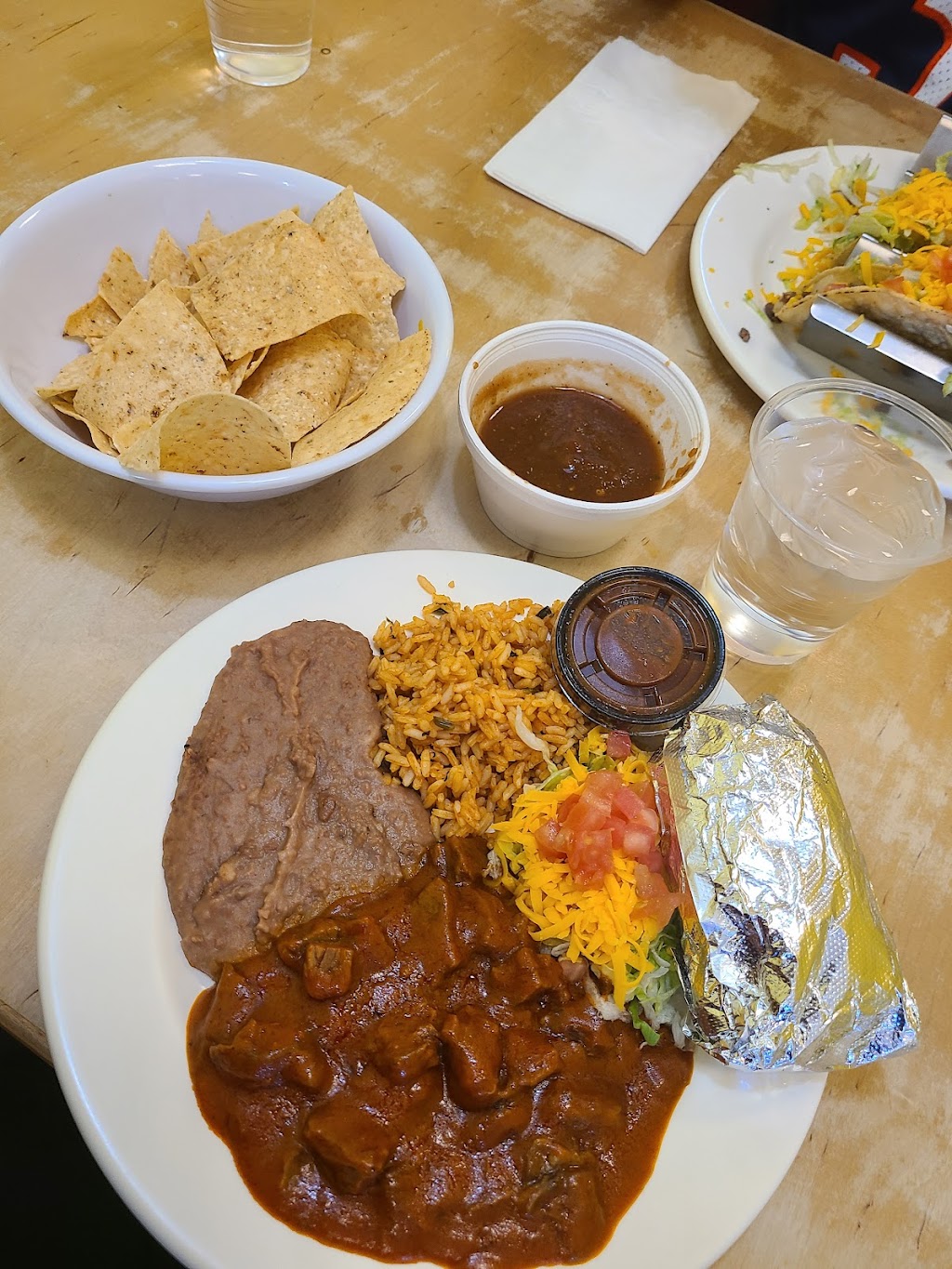 Tanias Mexican Food | restaurant | 15980 S Rancho Sahuarita Blvd, Sahuarita, AZ 85629, USA | 5203728516 OR +1 520-372-8516