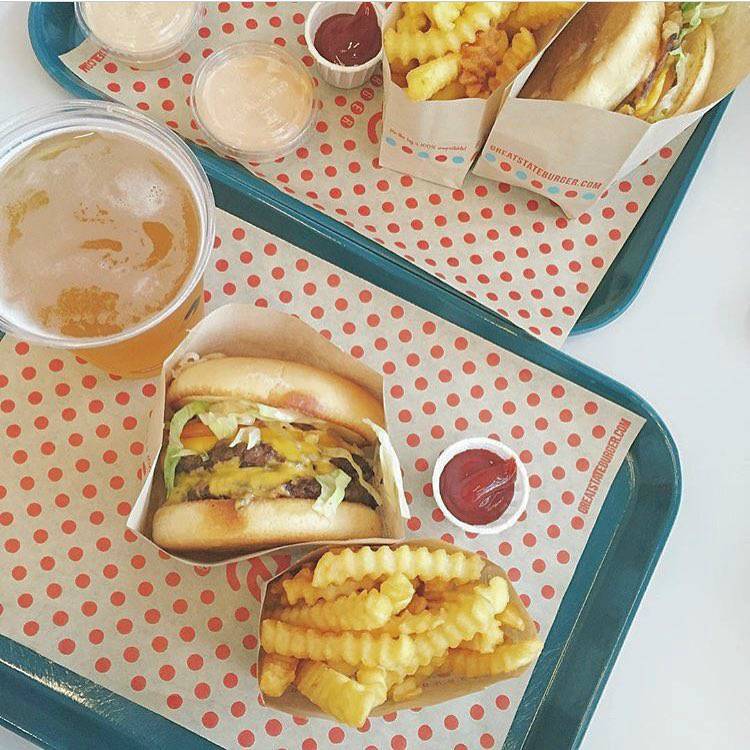 Great State Burger | restaurant | 1111 3rd Ave, Seattle, WA 98101, USA | 2067757111 OR +1 206-775-7111