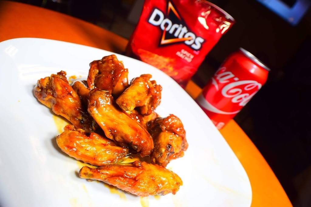 Ds | restaurant | 447 Mineral Spring Ave, Pawtucket, RI 02860, USA | 4013655400 OR +1 401-365-5400