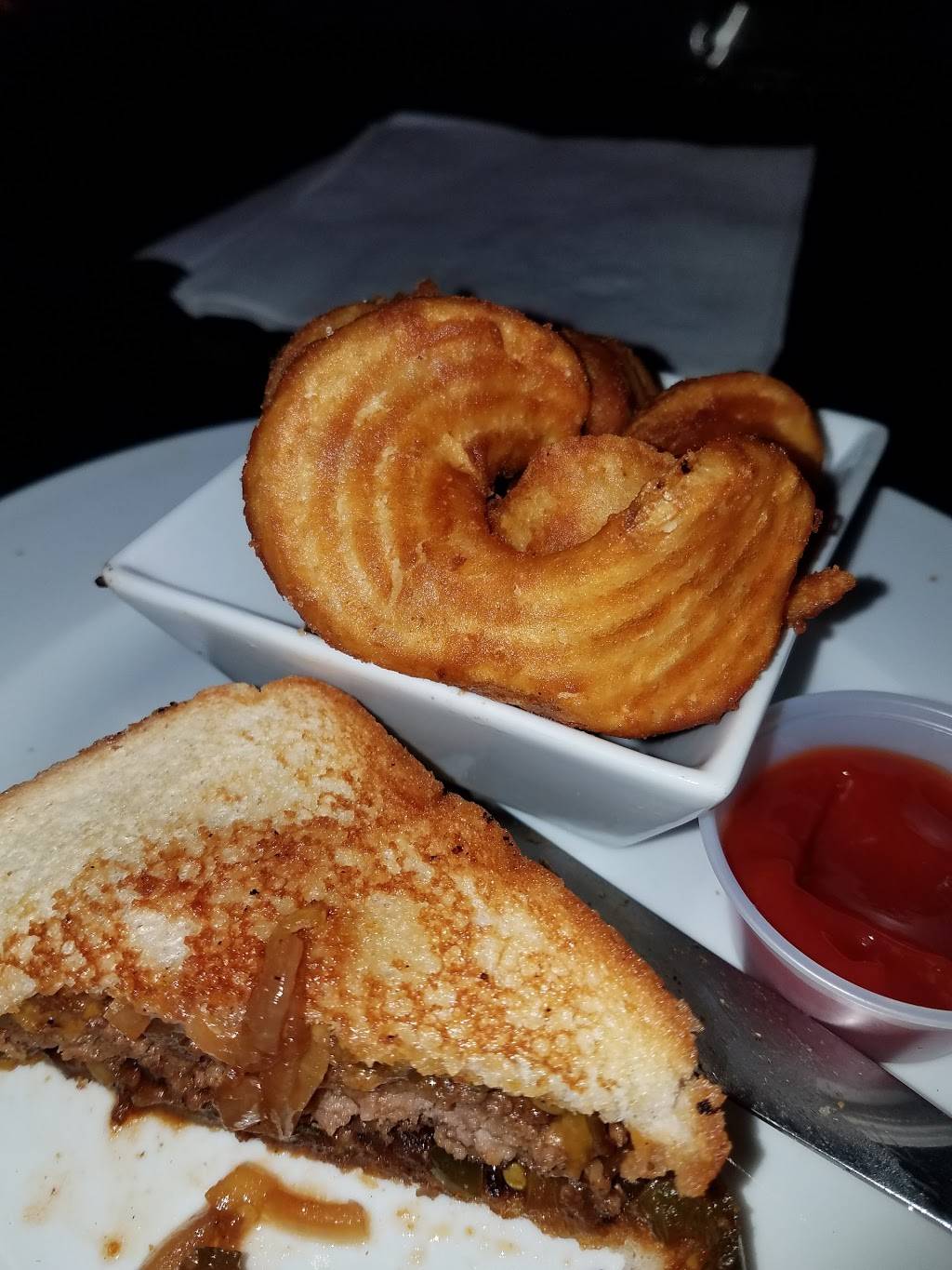 Randys Sports Bar & Grill | restaurant | 13721 FM 1097 Rd West., SUITE A, Willis, TX 77318, USA | 9368905555 OR +1 936-890-5555