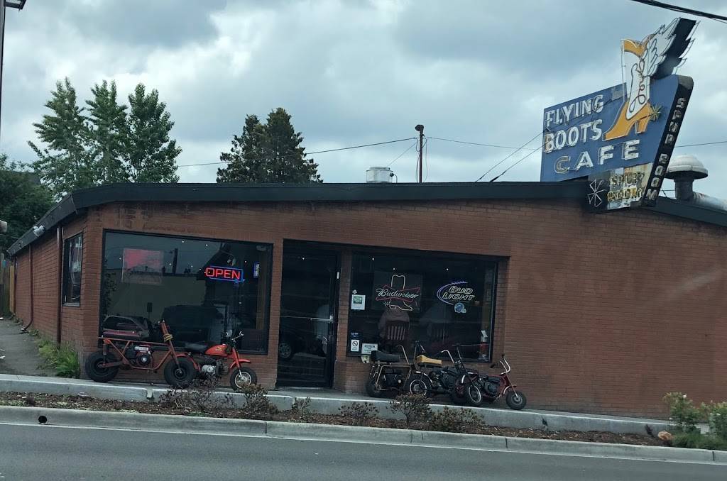 Flying Boots & Wings | restaurant | 614 S 38th St, Tacoma, WA 98418, USA | 2532671037 OR +1 253-267-1037