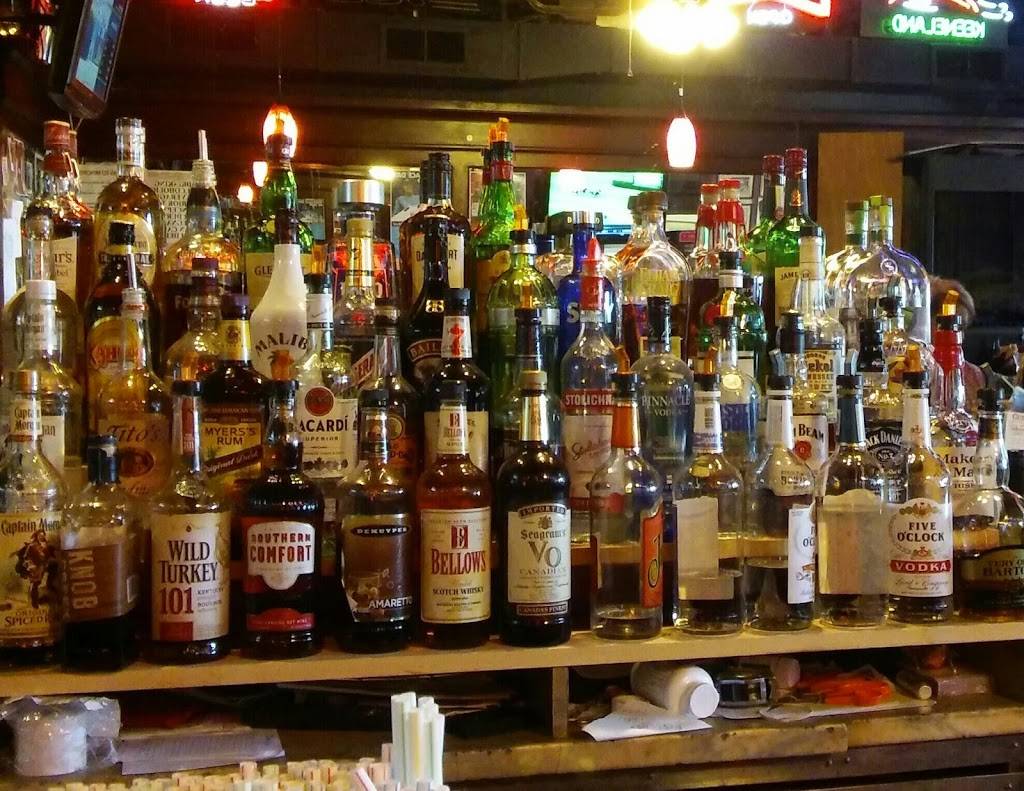 Thoroughbred Restaurant | restaurant | 1483 Leestown Rd, Lexington, KY 40511, USA | 8592529153 OR +1 859-252-9153