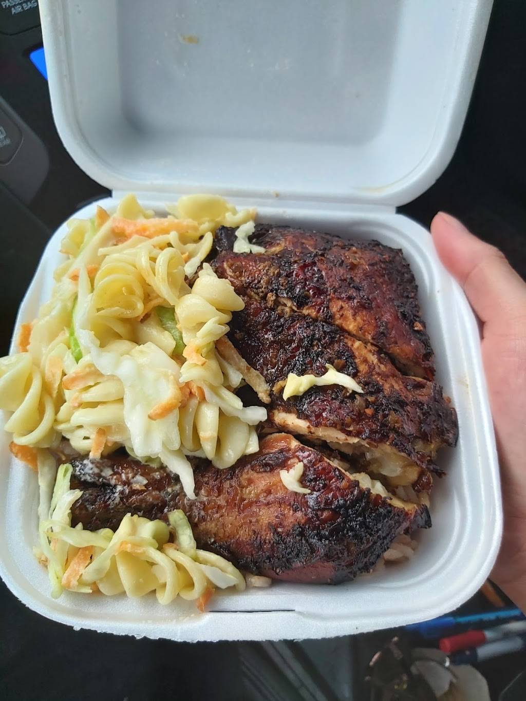 Caribbean restaurant And Bar | restaurant | 1776 St Clair Ave W, Toronto, ON M6N 1J3, Canada | 4165328191 OR +1 416-532-8191