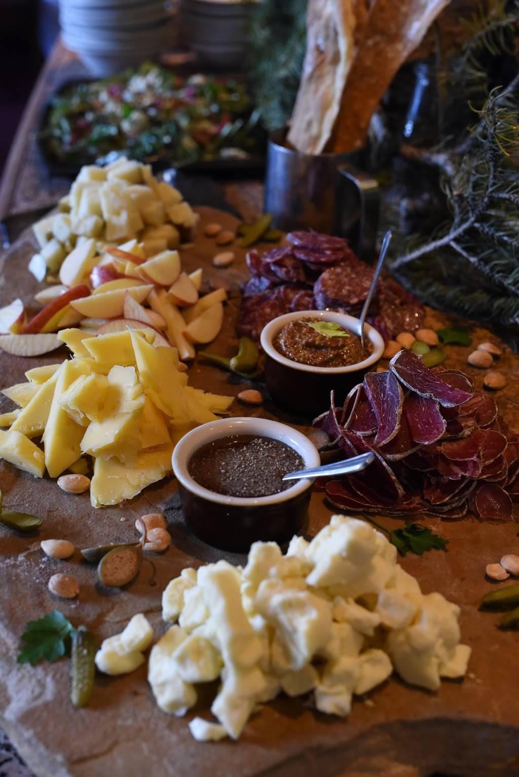 St. Bernards | restaurant | 12000 Big Cottonwood Canyon Rd Building 5, Suite B, Solitude, UT 84121, USA | 8015341400 OR +1 801-534-1400