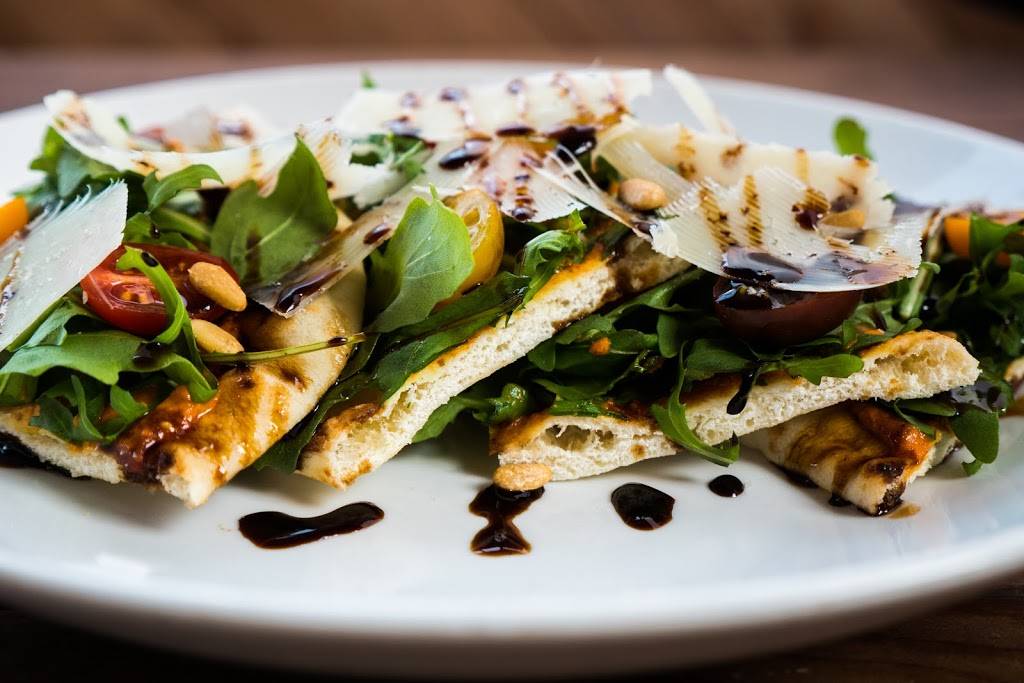 LBB Gastropub & Smokehouse | restaurant | 3640 Taylor Rd ste c, Loomis, CA 95650, USA | 9168241527 OR +1 916-824-1527