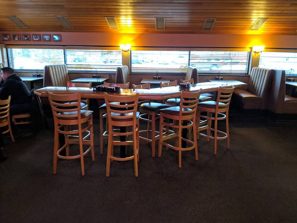 Carbones Pizzeria | restaurant | 55 Wentworth Ave E, West St Paul, MN 55118, USA | 6514578383 OR +1 651-457-8383