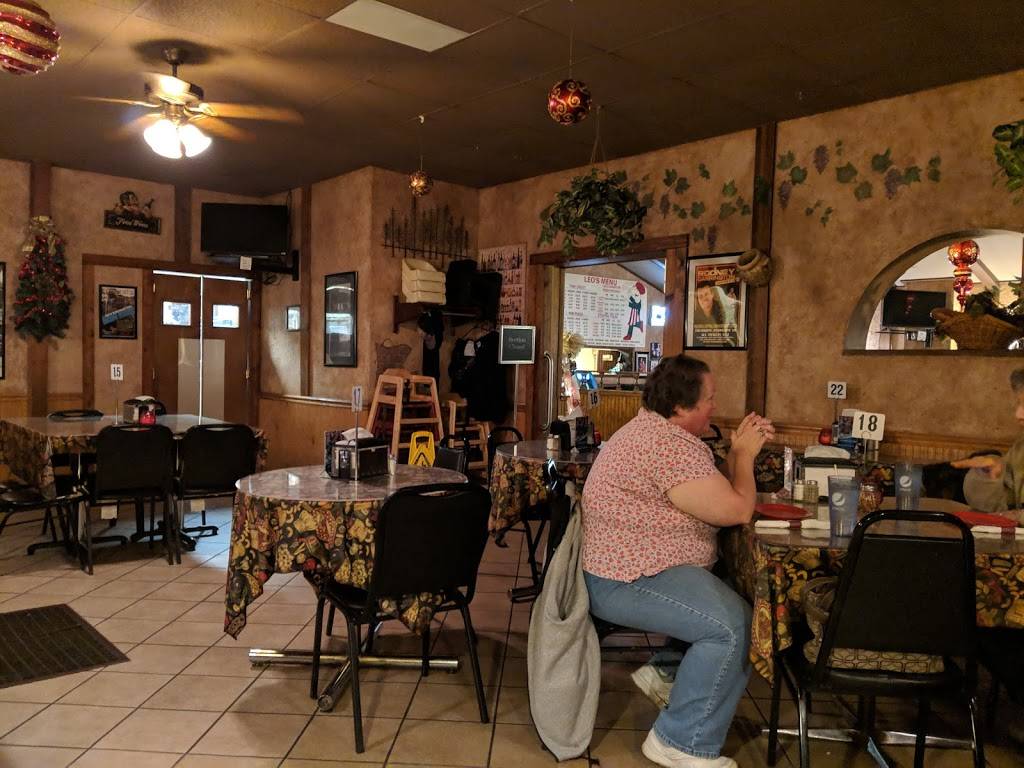 Leos Pizza | restaurant | 230 S Main St, Jacksonville, IL 62650, USA | 2172433413 OR +1 217-243-3413