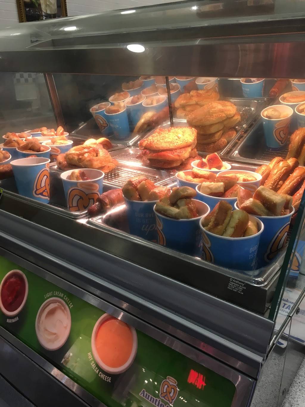 Auntie Annes | restaurant | 2929 Turner Hill Rd, Lithonia, GA 30038, USA | 7704827300 OR +1 770-482-7300